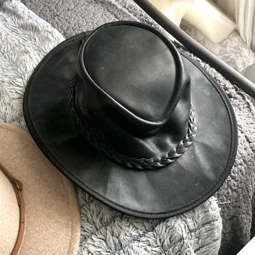 Genuine leather Barmah hat